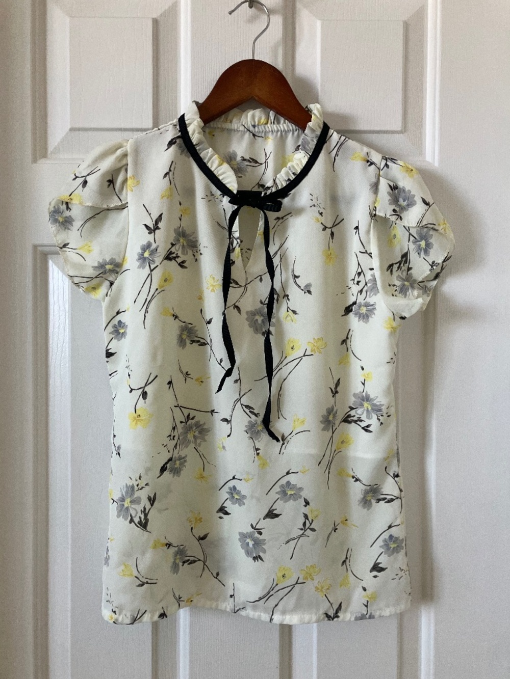 White and Floral Sheer Top Small